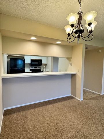 32 Plantation Drive 105, Vero Beach, FL 32966