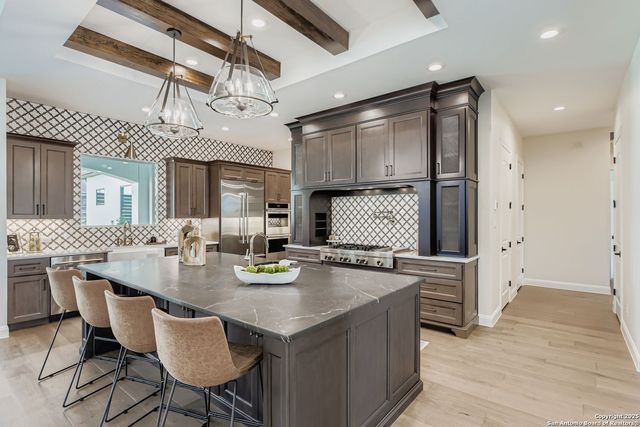 6907 Bluff Run, San Antonio, TX 78257