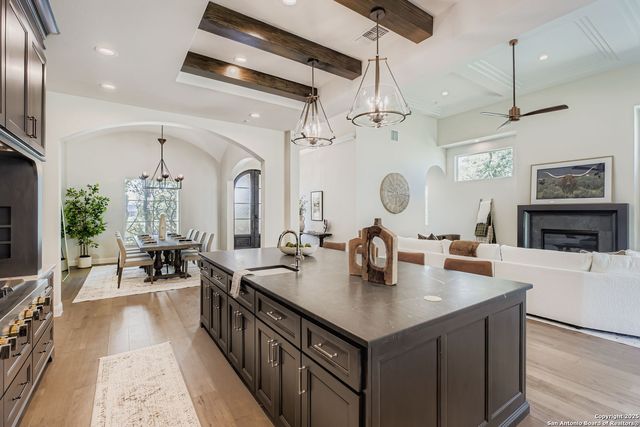 6907 Bluff Run, San Antonio, TX 78257