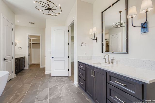 6907 Bluff Run, San Antonio, TX 78257