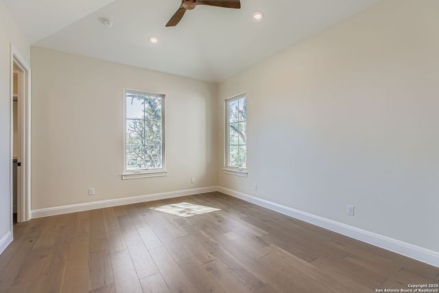6907 Bluff Run, San Antonio, TX 78257