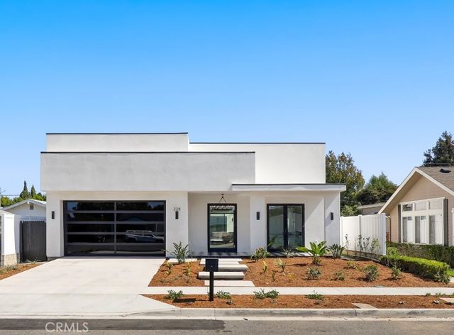 228 Costa Mesa Street, Costa Mesa, CA 92627