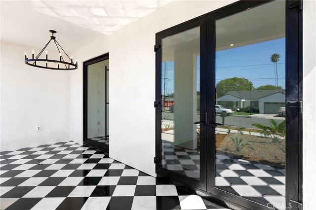 228 Costa Mesa Street, Costa Mesa, CA 92627