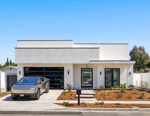 228 Costa Mesa Street, Costa Mesa, CA 92627