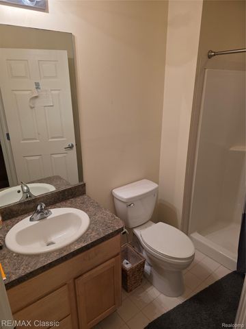 14215 Red Oak Drive, Van Buren Charter Township, MI 48111