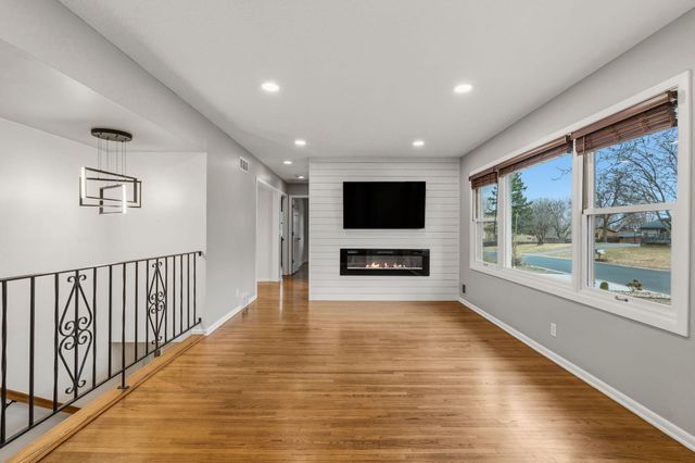 13612 Sheffield Lane N, Maple Grove, MN 55311