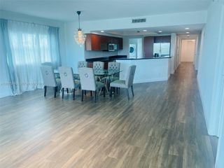 14951 Royal Oaks Ln 409, North Miami, FL 33181