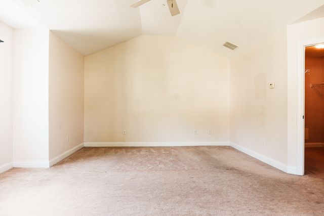 14 Last Leaf Circle 14, Windsor, CT 06095