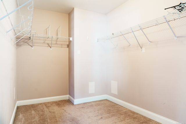 14 Last Leaf Circle 14, Windsor, CT 06095