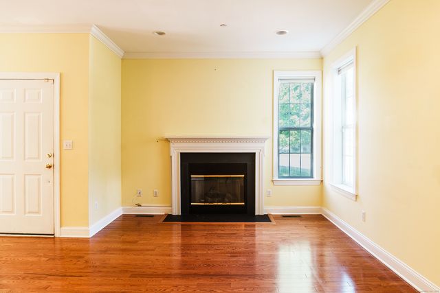 14 Last Leaf Circle 14, Windsor, CT 06095