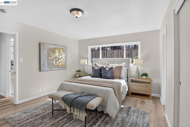 2737 Sulphur Dr, Hayward, CA 94541