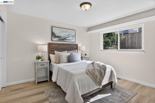 2737 Sulphur Dr, Hayward, CA 94541