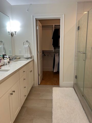 6 Lily Pond Ln 6, Lexington, MA 02420