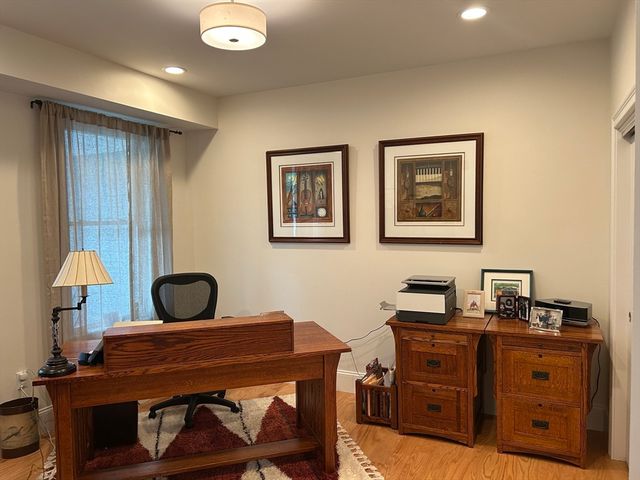 6 Lily Pond Ln 6, Lexington, MA 02420