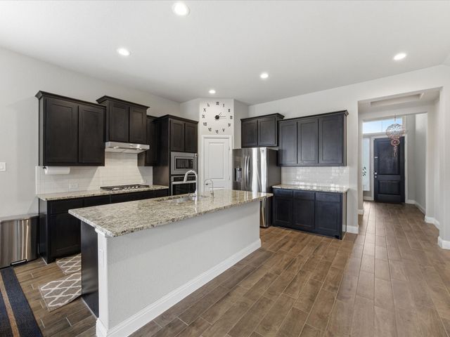 1044 Pitch Pine Street, Hickory Creek, TX 75065