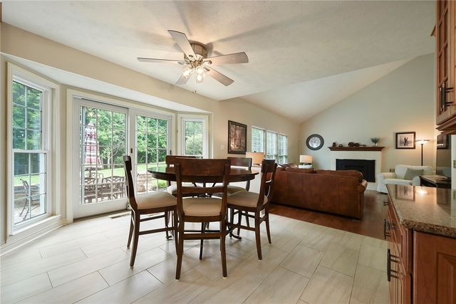111 Woodcrest, Peters Twp, PA 15367