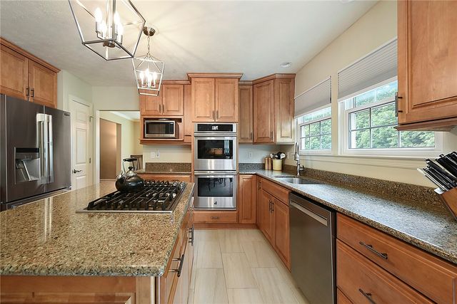 111 Woodcrest, Peters Twp, PA 15367