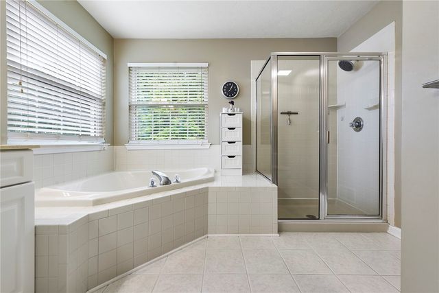 111 Woodcrest, Peters Twp, PA 15367