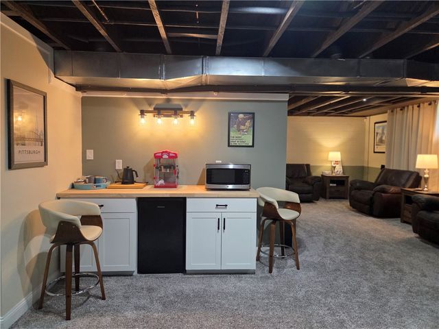 111 Woodcrest, Peters Twp, PA 15367