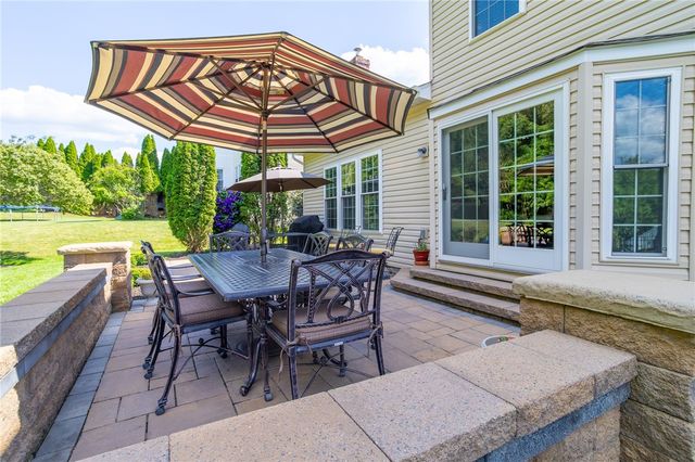 111 Woodcrest, Peters Twp, PA 15367