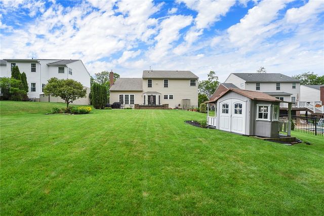 111 Woodcrest, Peters Twp, PA 15367