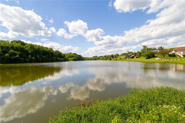 111 Woodcrest, Peters Twp, PA 15367