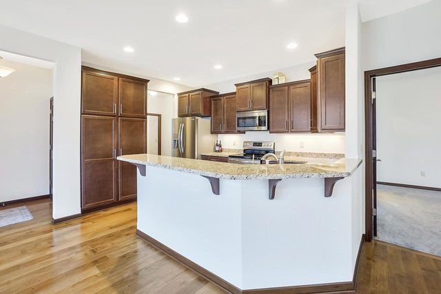 N53W35192 Lighthouse LANE, Oconomowoc, WI 53066