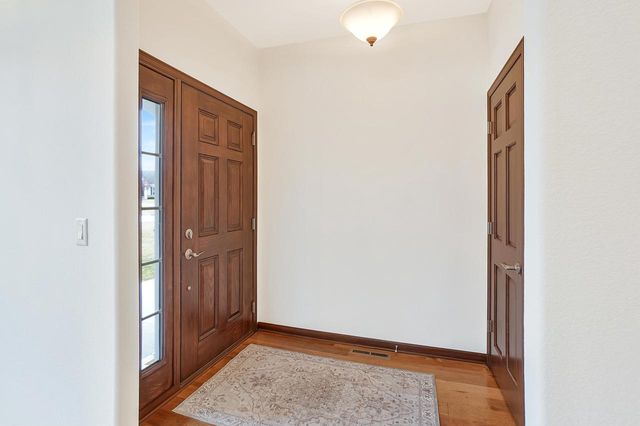 N53W35192 Lighthouse LANE, Oconomowoc, WI 53066