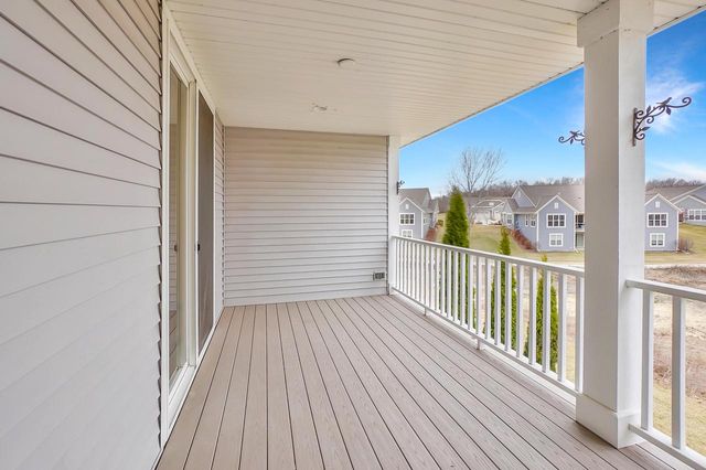 N53W35192 Lighthouse LANE, Oconomowoc, WI 53066