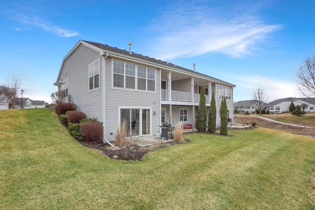 N53W35192 Lighthouse LANE, Oconomowoc, WI 53066