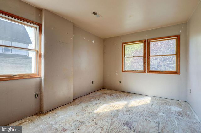 105 GARFIELD AVE, Norwood, PA 19074