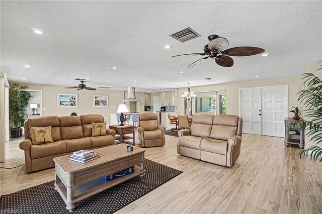 1493 Tredegar DR, Fort Myers, FL 33919