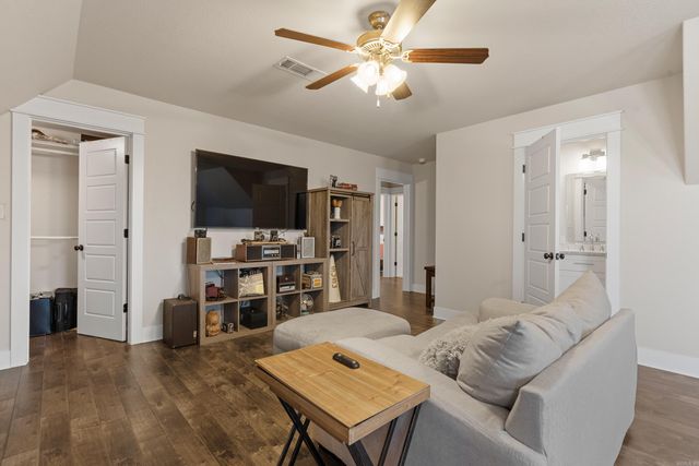 117 Arkota Shores Place, Hot Springs, AR 71913