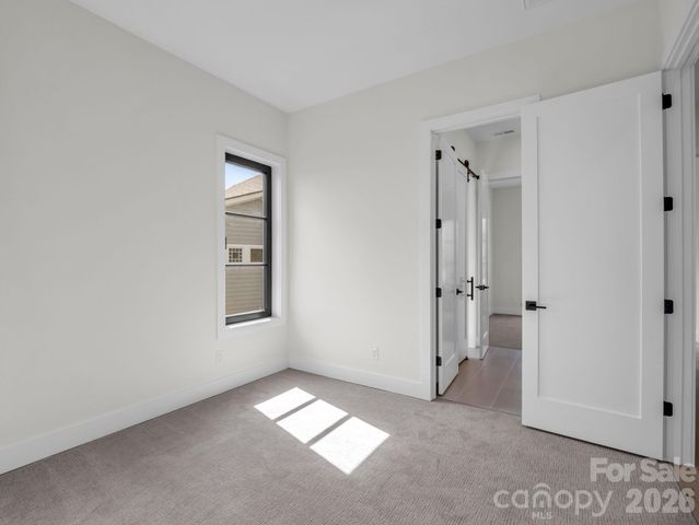 90 Summit Hill Road, Hendersonville, NC 28791