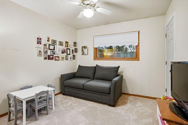 321 Lakeview ROAD, South Milwaukee, WI 53172