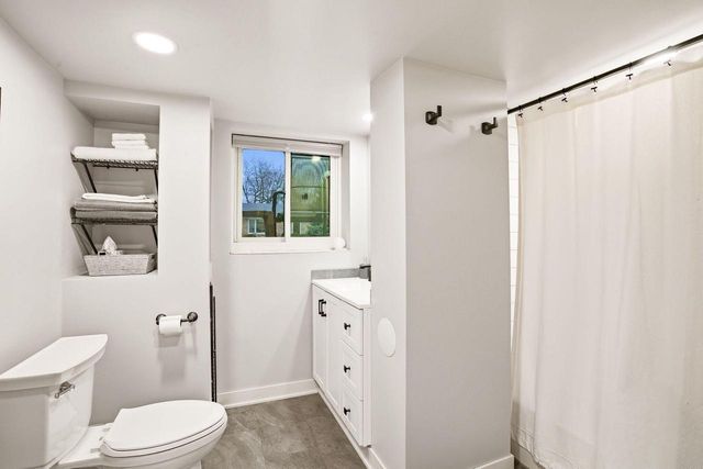 321 Lakeview ROAD, South Milwaukee, WI 53172
