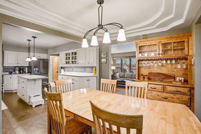 321 Lakeview ROAD, South Milwaukee, WI 53172