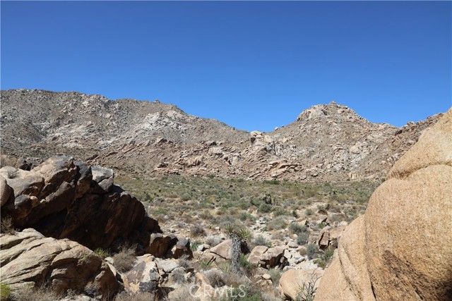 62070 Easterly Place, Joshua Tree, CA 92252