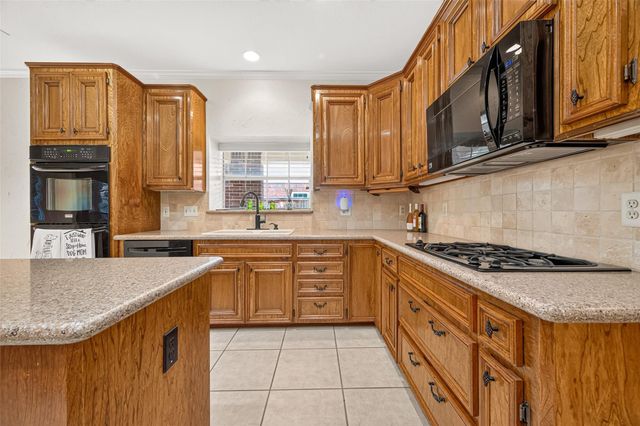16723 Chewton Glen Street, Tomball, TX 77377