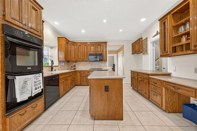 16723 Chewton Glen Street, Tomball, TX 77377