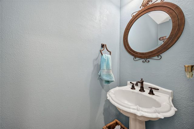 16723 Chewton Glen Street, Tomball, TX 77377