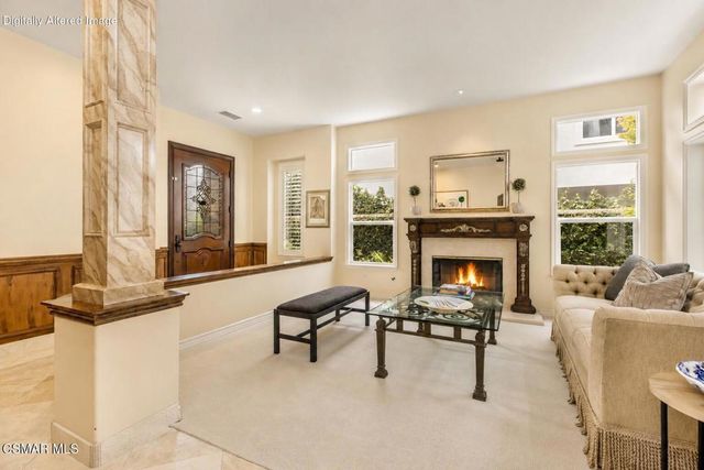 961 Alexandra Court, Oak Park, CA 91377
