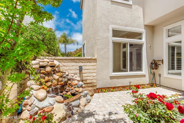 961 Alexandra Court, Oak Park, CA 91377