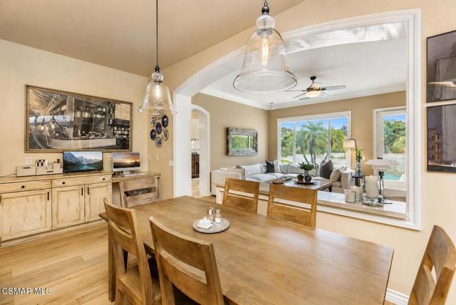 961 Alexandra Court, Oak Park, CA 91377