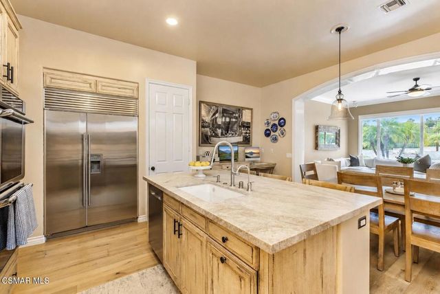 961 Alexandra Court, Oak Park, CA 91377