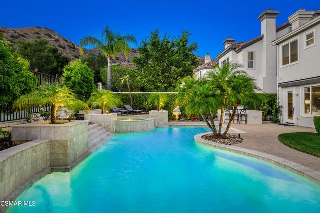 961 Alexandra Court, Oak Park, CA 91377