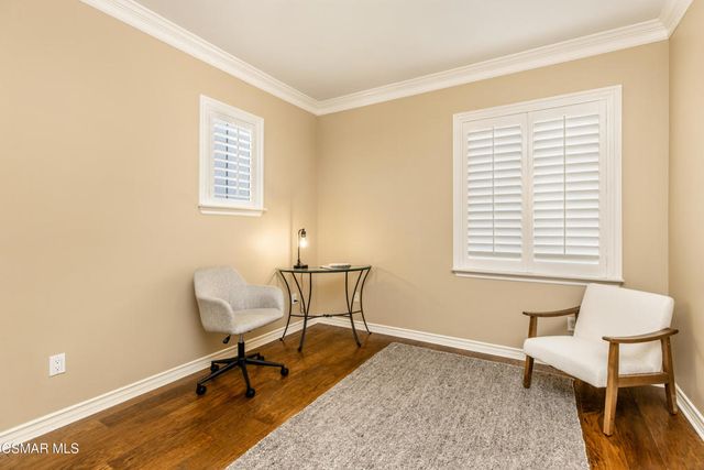 961 Alexandra Court, Oak Park, CA 91377