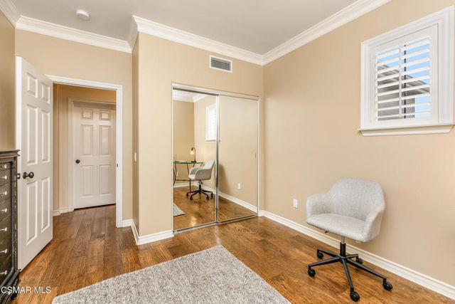 961 Alexandra Court, Oak Park, CA 91377