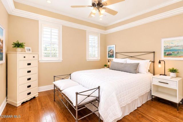 961 Alexandra Court, Oak Park, CA 91377