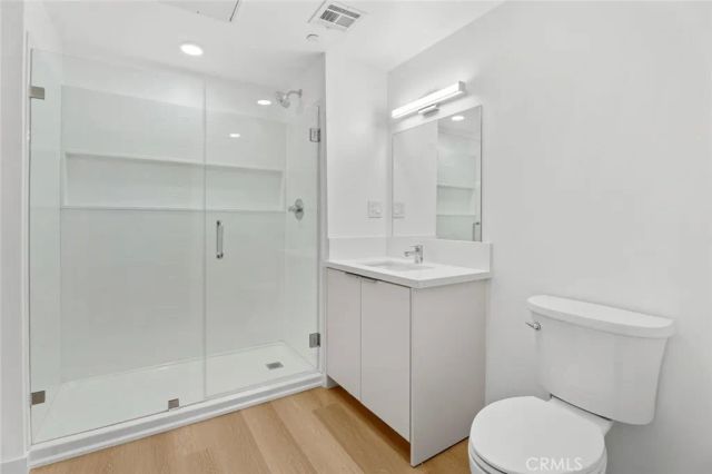 1233 Dunsmuir Avenue 204, Los Angeles, CA 90019
